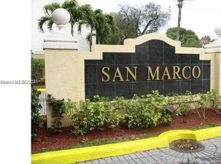8810 Fontainebleau Blvd APT 210, Miami, FL 33172