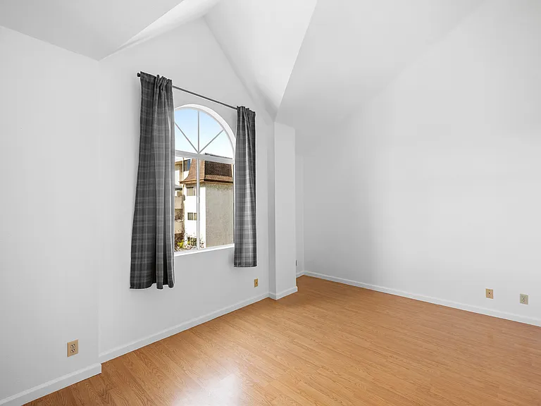 1174 Cherry St #109 — Photo 17