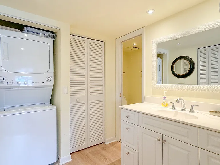 1020 Palm View Dr #C-104 — Photo 59