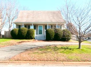 8515 Middle Loop, North Chesterfield, VA 23235