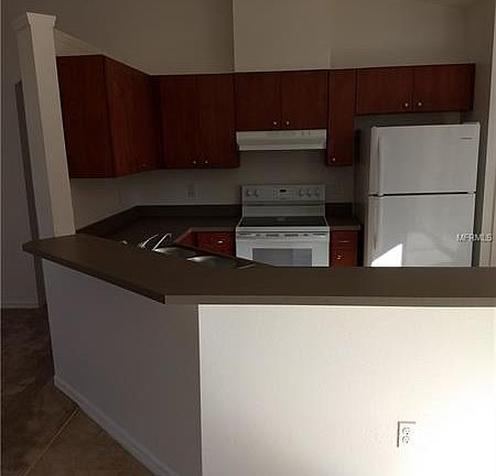 2nd image of 281 Walnut Ave