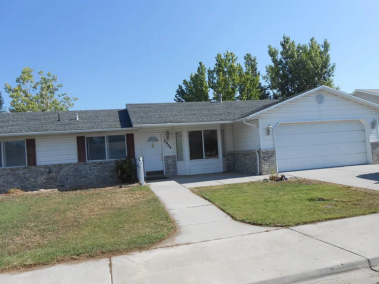 2804 W 950 N — Photo 1