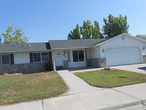 2804 W 950 N Photo 1