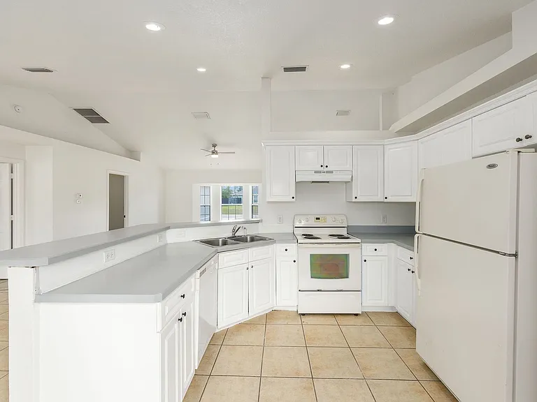 15434 SW 23rd Court Rd — Photo 10