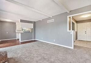 5th image of 5119 Lister Ave