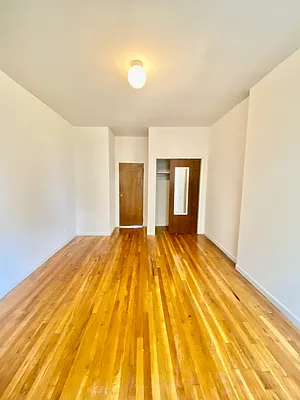 Rented by CMV Realty Inc. | media 9