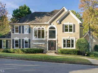 760 Clubside Dr, Roswell, GA