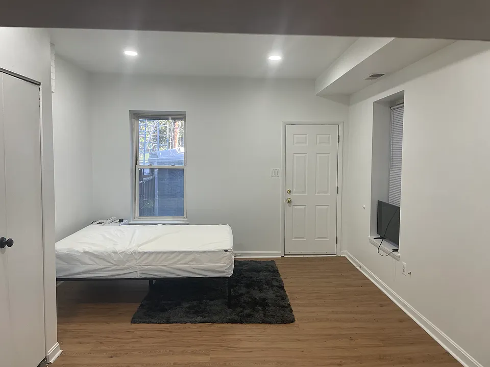 911 O St NW