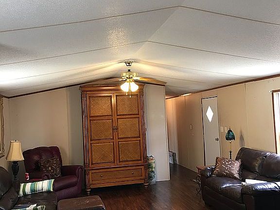 5th image of 176 Waterway Ave