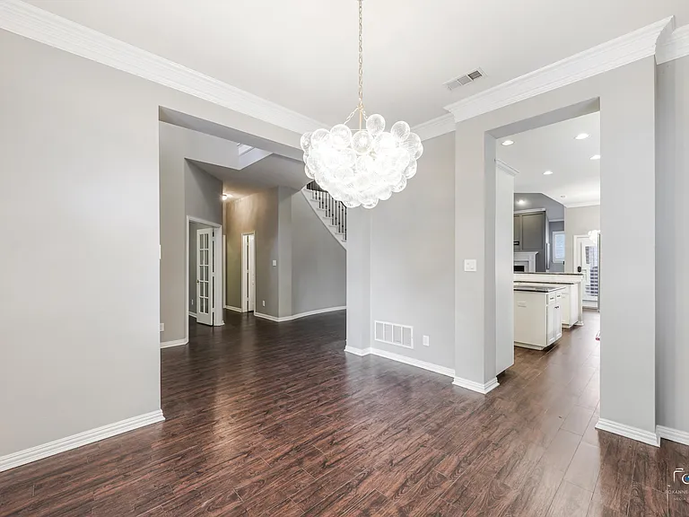 5619 Travis Dr — Photo 9