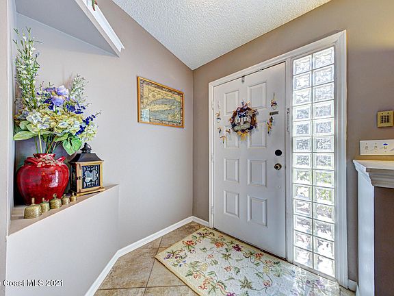 4th image of 5112 Cocoplum Ave