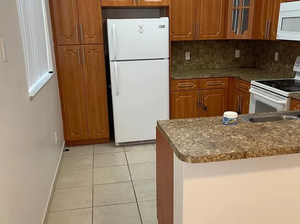 340 NW 102nd Terrace, Pembroke Pines, FL 33026