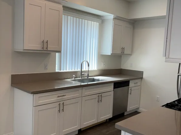 14143 Burbank Blvd APT 202, Van Nuys, CA 91401