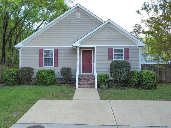 145 Kristen Ln, Suffolk, VA 23434