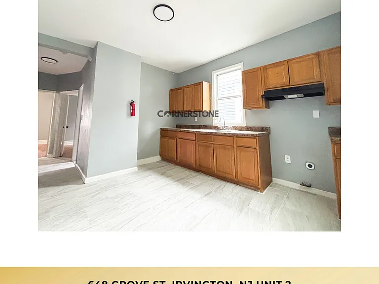 648 Grove St — Photo 12