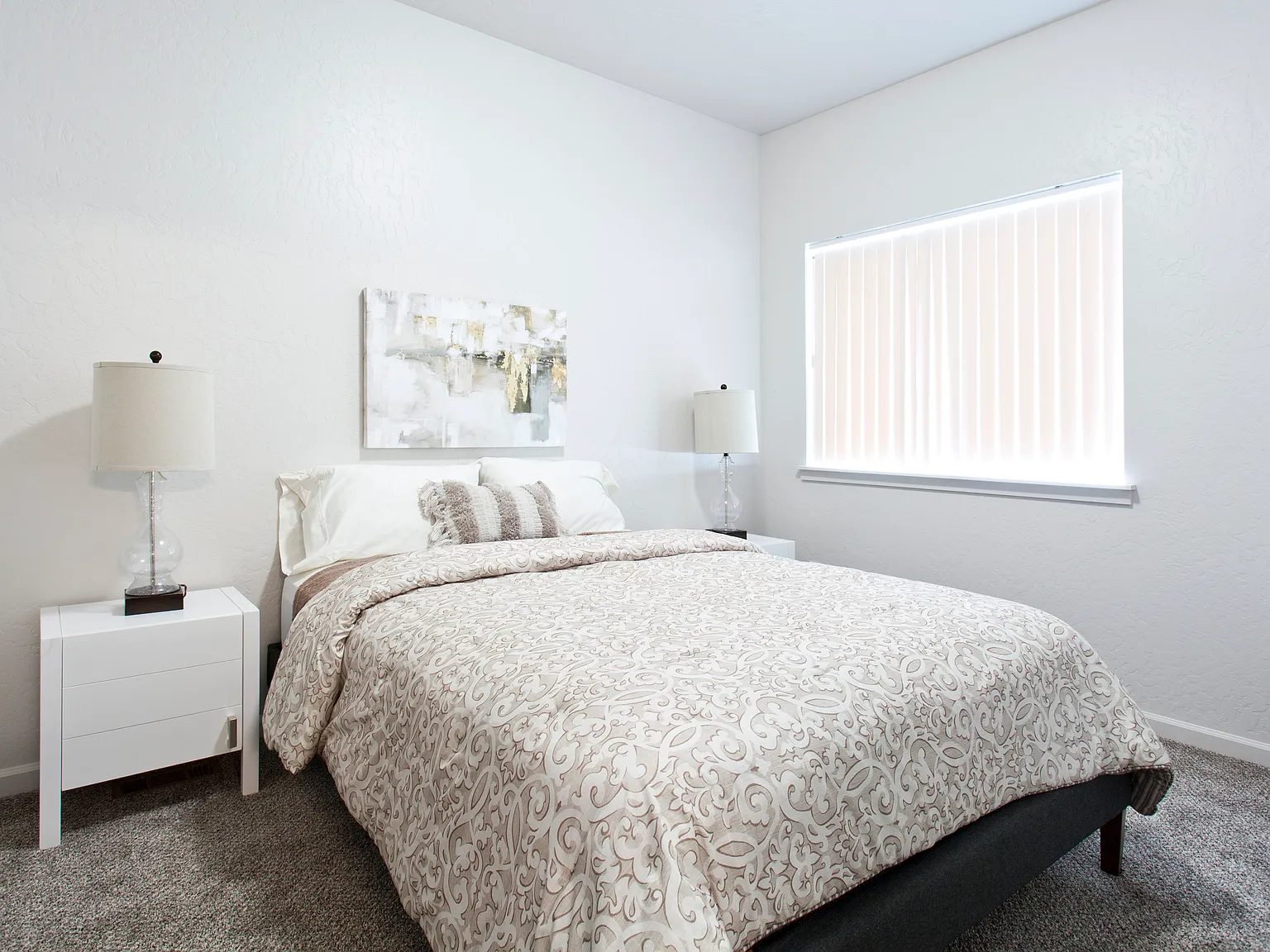 3 bed, 2.5 bath, 1400 sqft, $1,995 — Photo 1