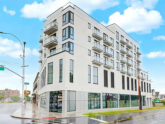 2nd image of 150-02 Northern Boulevard #3F