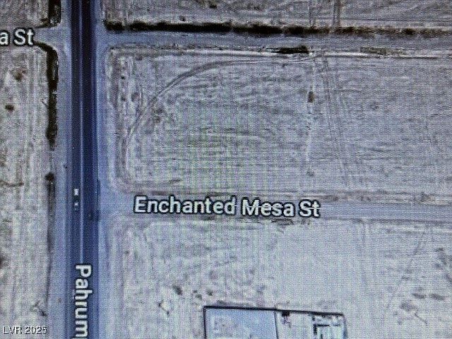 1st image of 1371 E Enchanted Mesa St