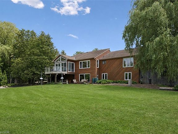 3rd image of 8060 Wellington St #18