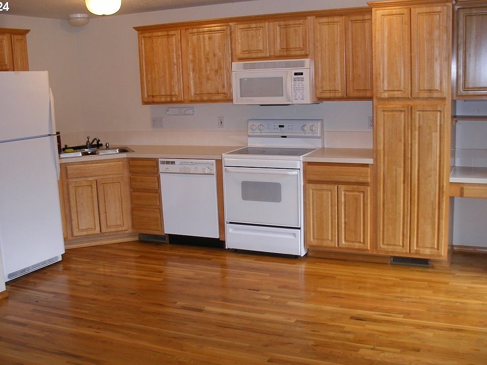 2nd image of 220 W Hereford St