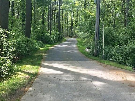 2nd image of 55 Fairway Dr