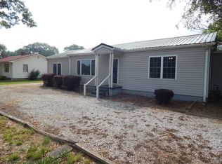 127 Bountyland Rd, Seneca, SC 29672