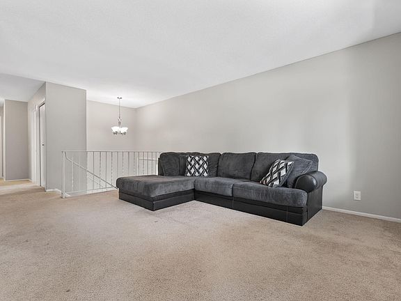 4th image of 10724 Cavell Rd