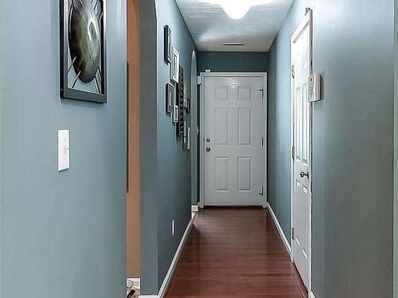 3rd image of 2589 Buck Ln