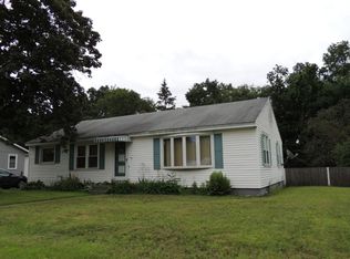 5 Rainbow Ave, Merrimack, NH 03054