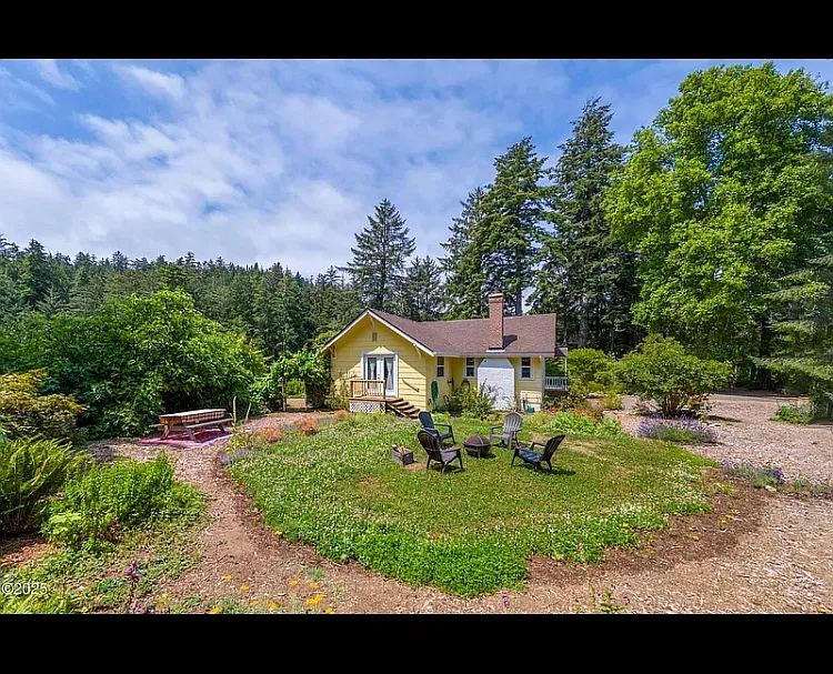 2 bed, 1380 sqft, $2,700 — Photo 3