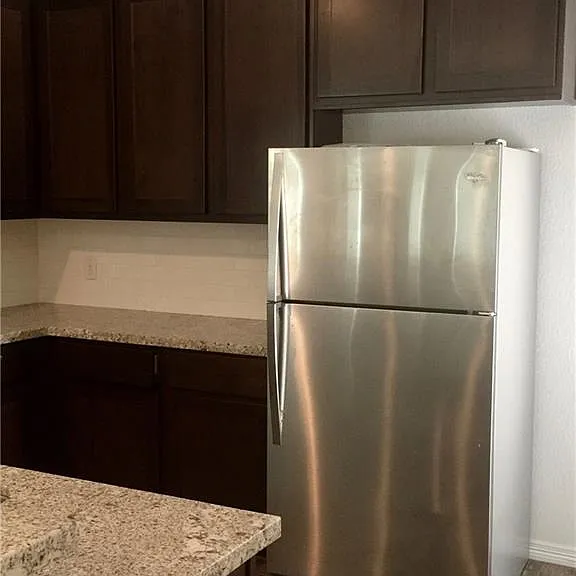 109 Ehlinger Dr — Photo 18