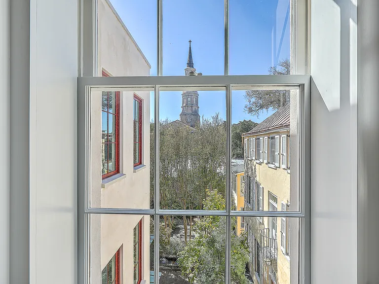37 State St — Photo 27