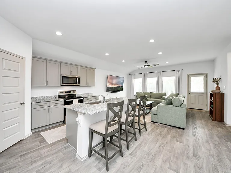 1137 Buffalograss Trl — Photo 10