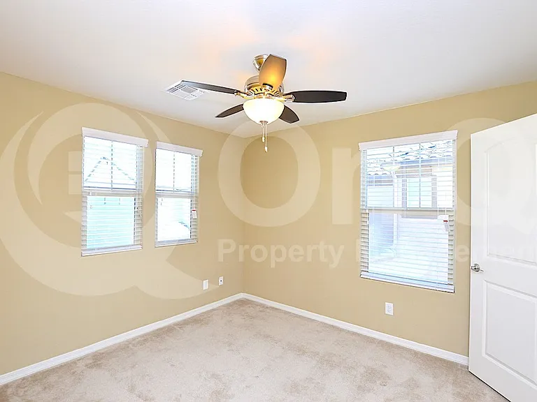 145 E Bluejay Dr — Photo 9
