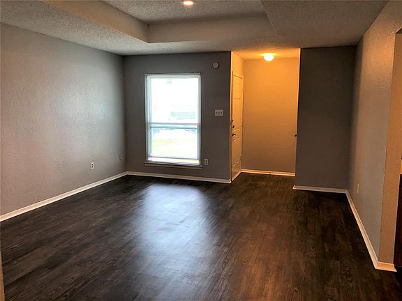 3rd image of 3614 Hulen Park Cir