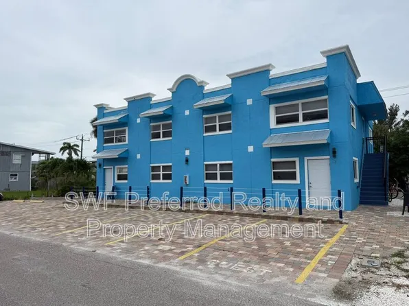 222 Fairweather Ln APT 7, Fort Myers Beach, FL 33931