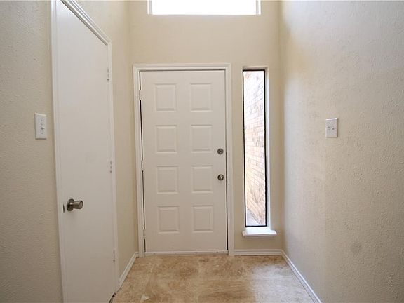 4th image of 2120 Mistymeadow Ct