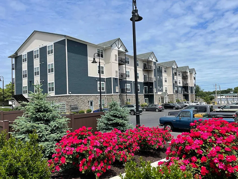 CenterPointe Apartments
