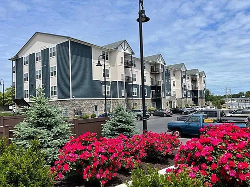 CenterPointe Apartments Photo 1