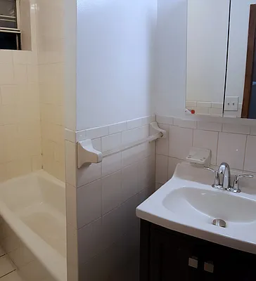 Rented by Keller Williams NYC | media 16