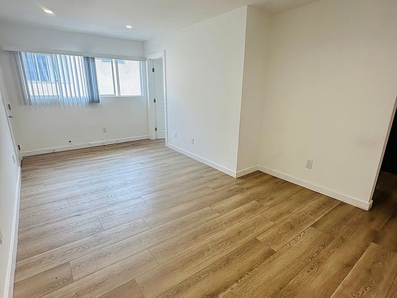 Living/Dining Area