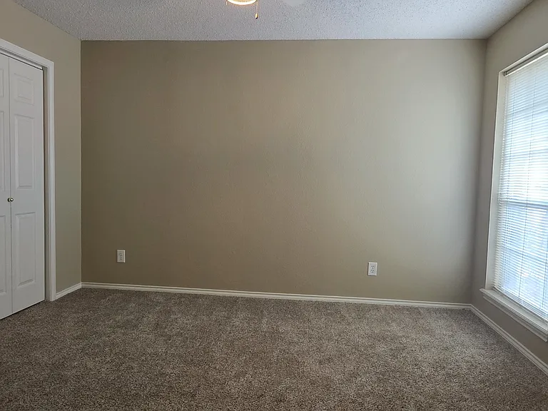 3RD BEDROOM WITH DOUBLE CLOSET, CEILING FAN