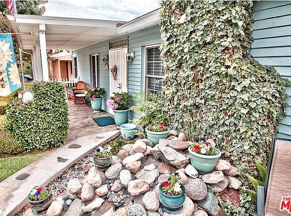 3rd image of 2886 Paloma St