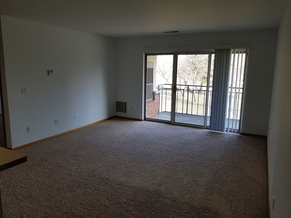 Riverwalk Apartment Rentals Waukesha, WI Zillow