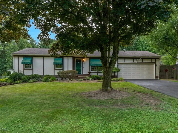 1794 Warner Ave, Mineral Ridge, OH 44440