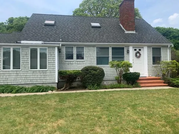 46 Terry Lou Ave, East Falmouth, MA 02536