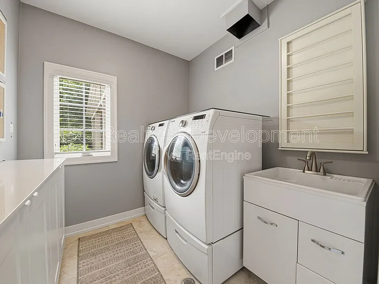 276 S Kenilworth Ave — Photo 15