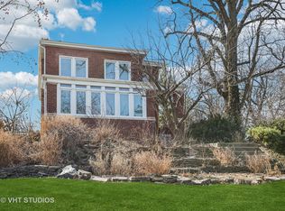 9100 S Longwood Dr, Chicago, IL