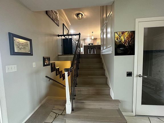 4th image of 15 Birchwood Dr