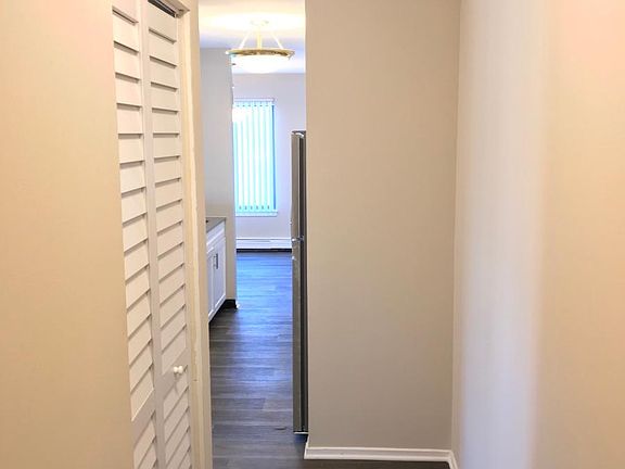 5th image of 1931 Prairie Sq Unit 220
